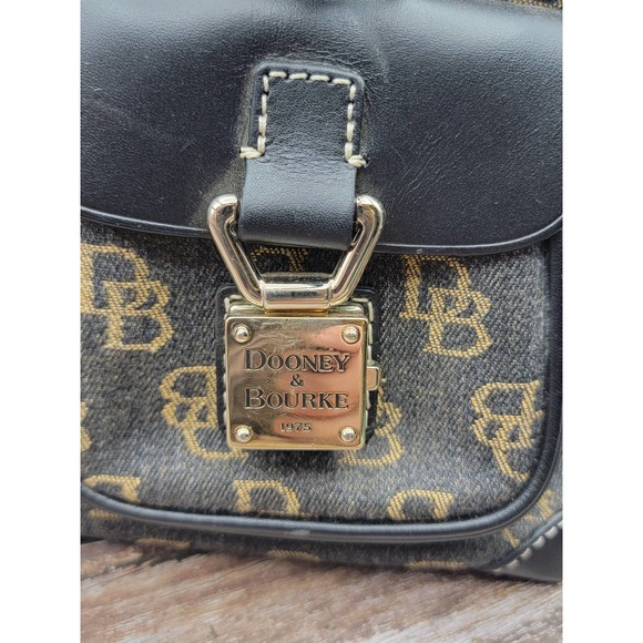 NWT Dooney and Bourke gray signature satchel - Picture 7 of 8